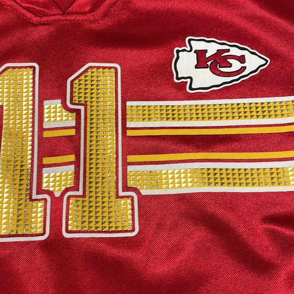 CHIEFS NFL JERSEY  women’s - Picture 2 of 5